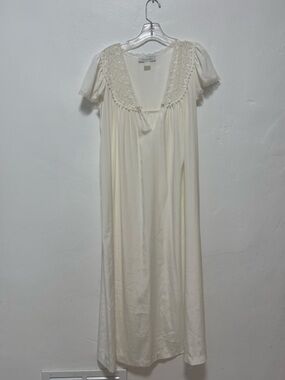 Dior Cream Lace-Trim Long Nightgown